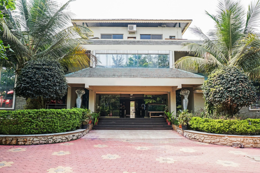 Aquarius Resort
