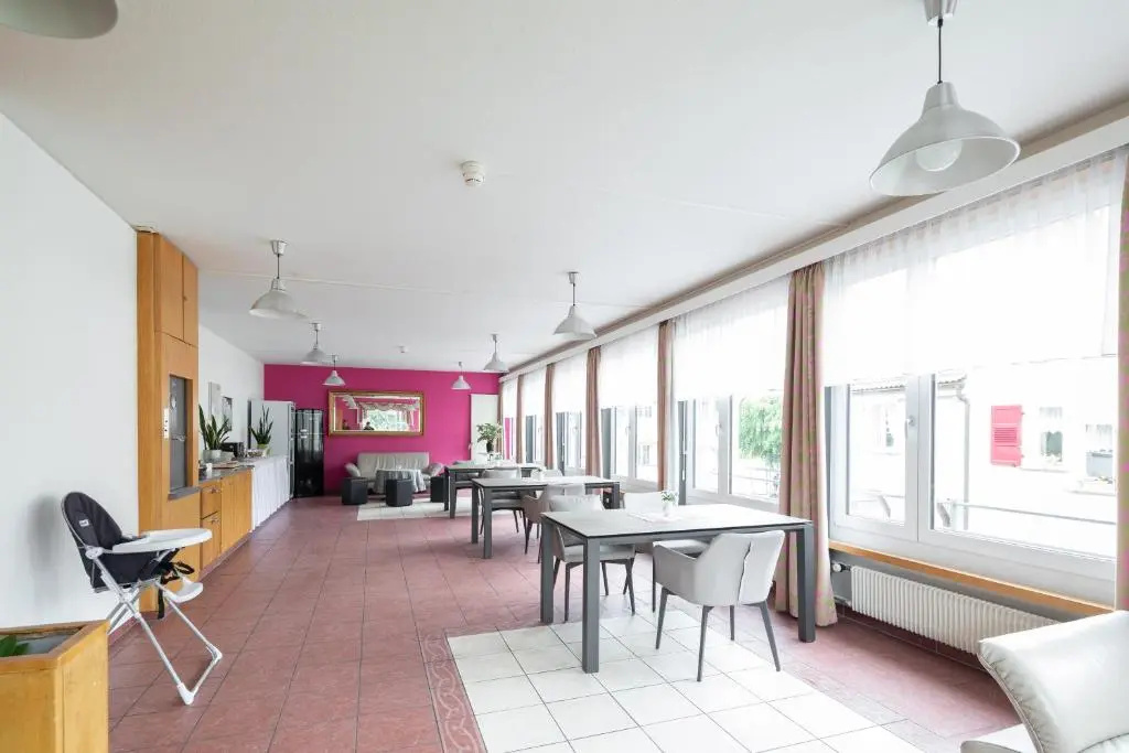 Deluxe Double room (full double bed)