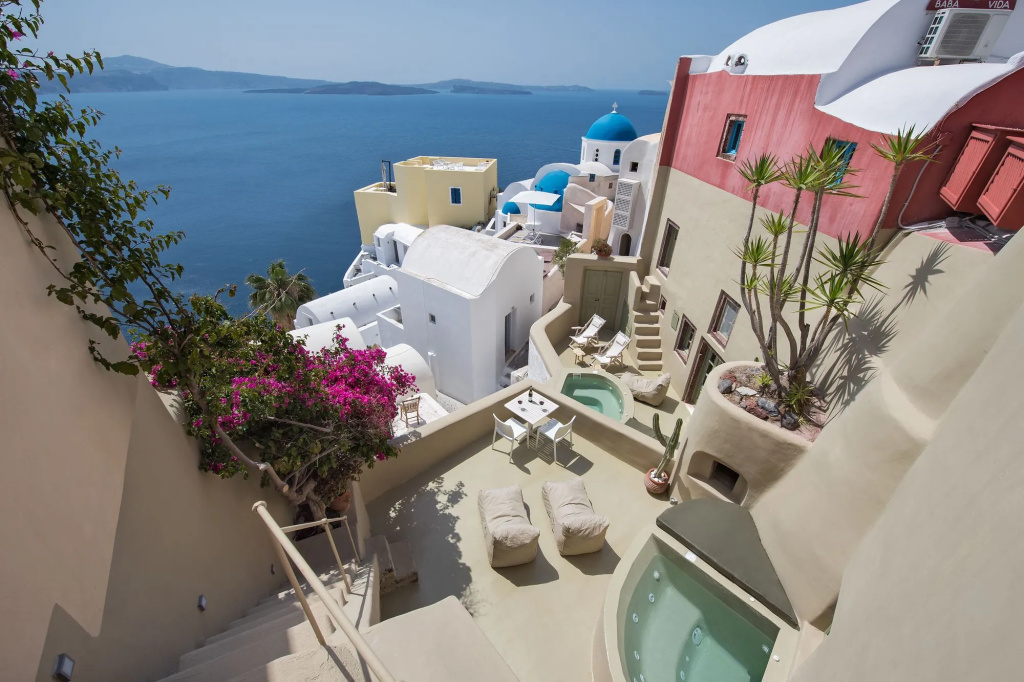 Opsis Cave House
