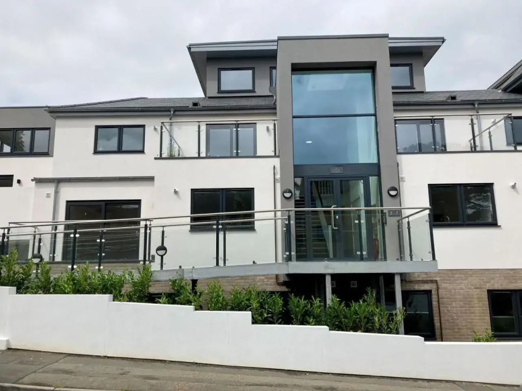 Bayhouse