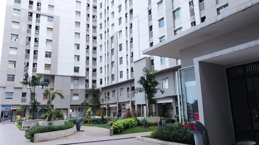 Comfy 2BR Apartment at Green Bay Pluit near Baywalk Mall By Travelio