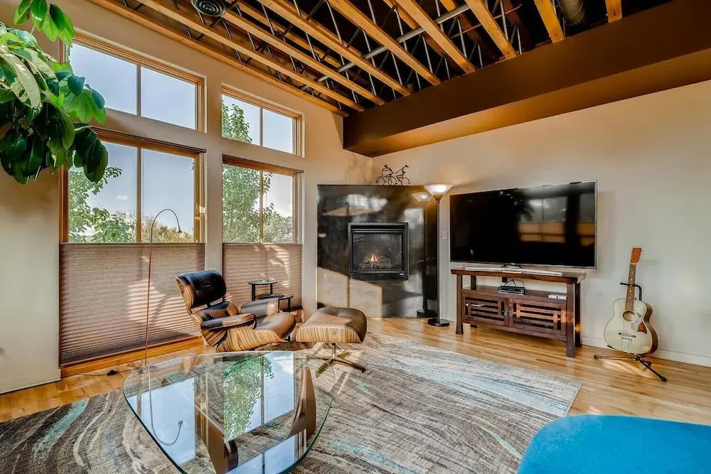 Old Town Loft Oasis with Amazing Rooftop Deck! — фото 6