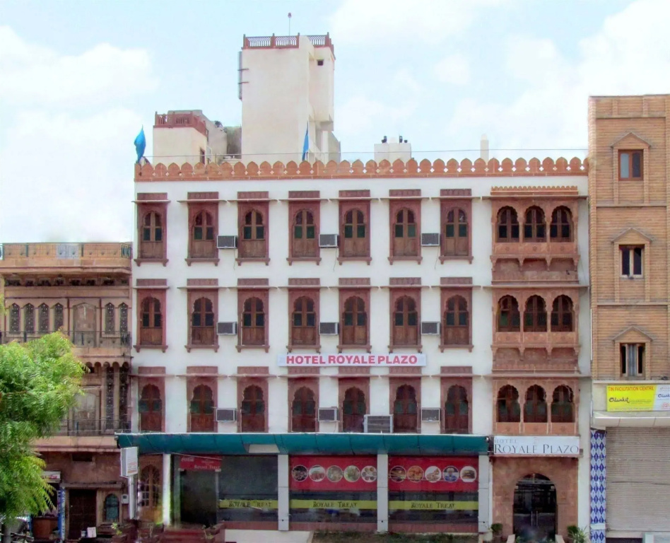 Hotel Royale Plazo
