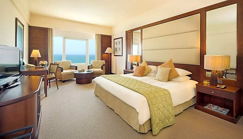 Danat Jebel Dhanna Resort