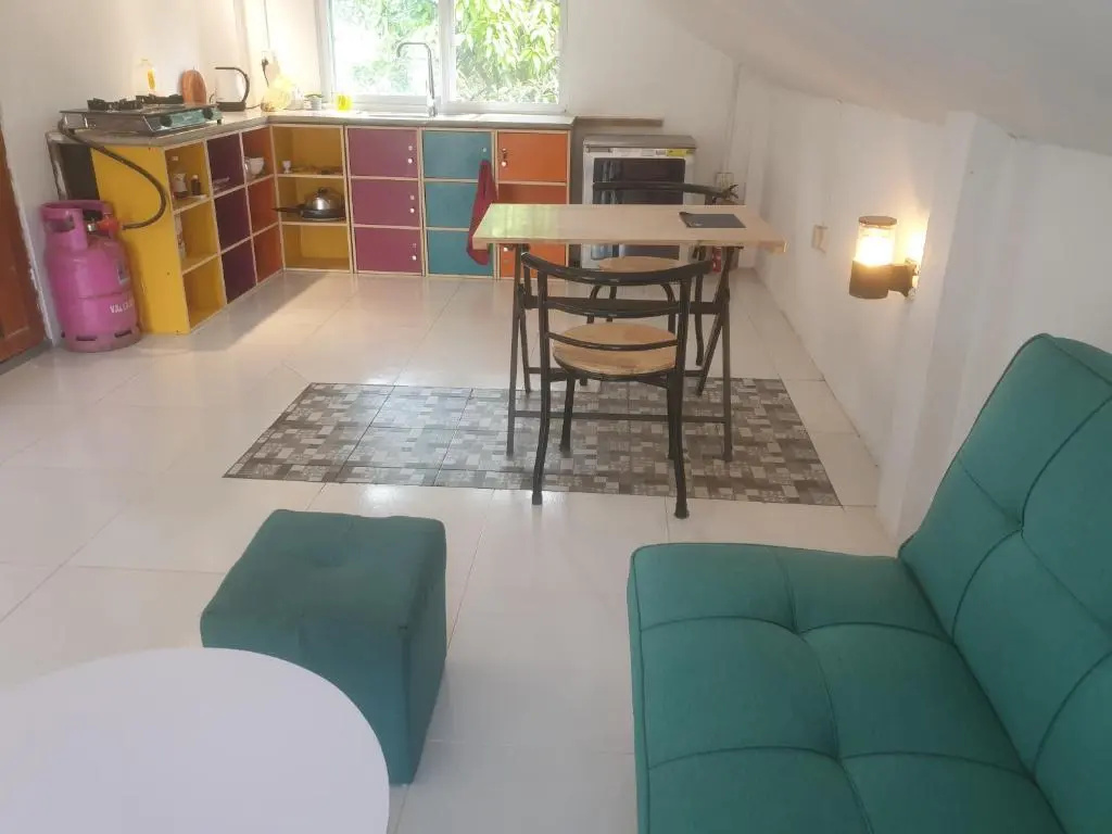 Deluxe Double room with balcony (full double bed)