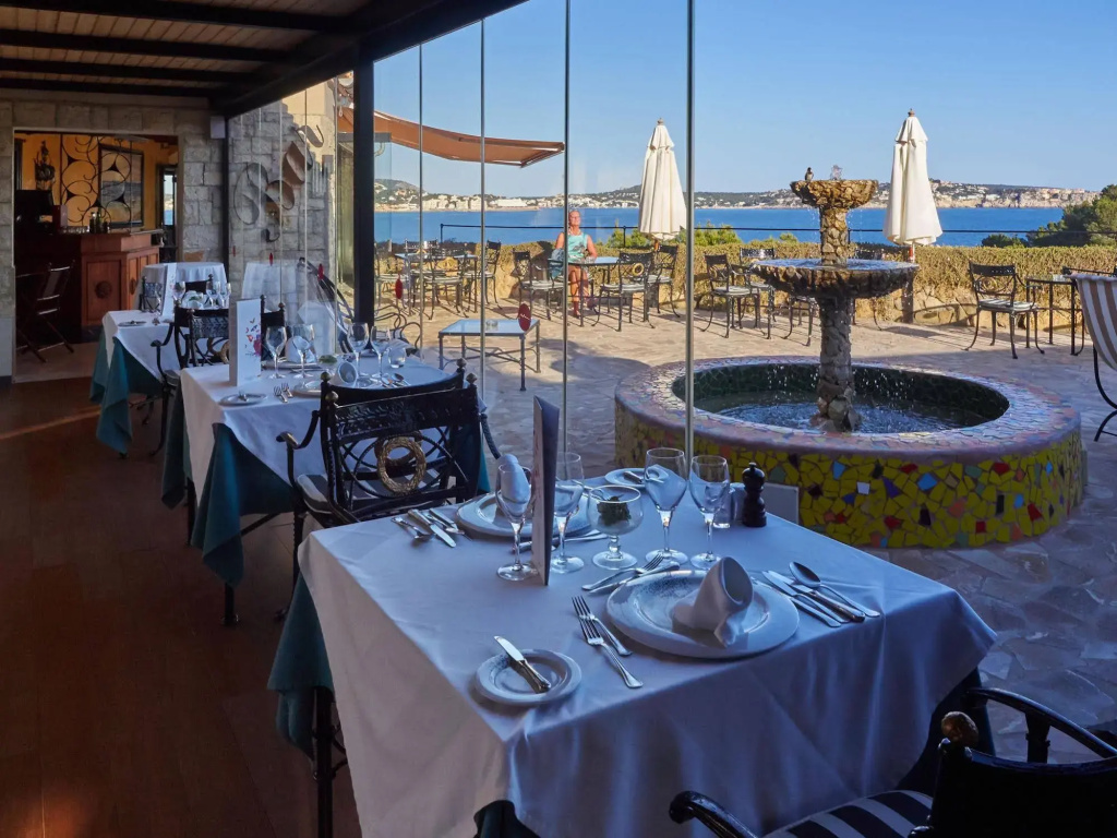 Hotel Petit Cala Fornells - Général