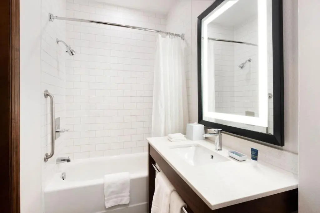 Four Points by Sheraton Calgary Airport - Chambres