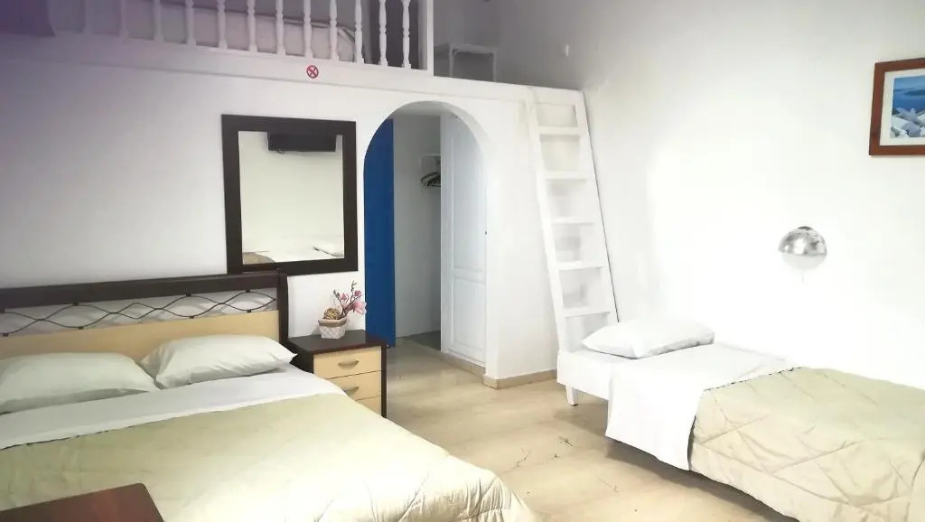The Best Studios & Rooms - Général