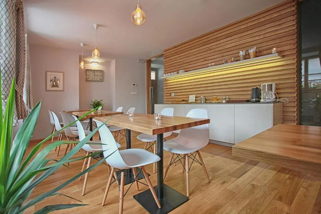 標準雙人 تختة房