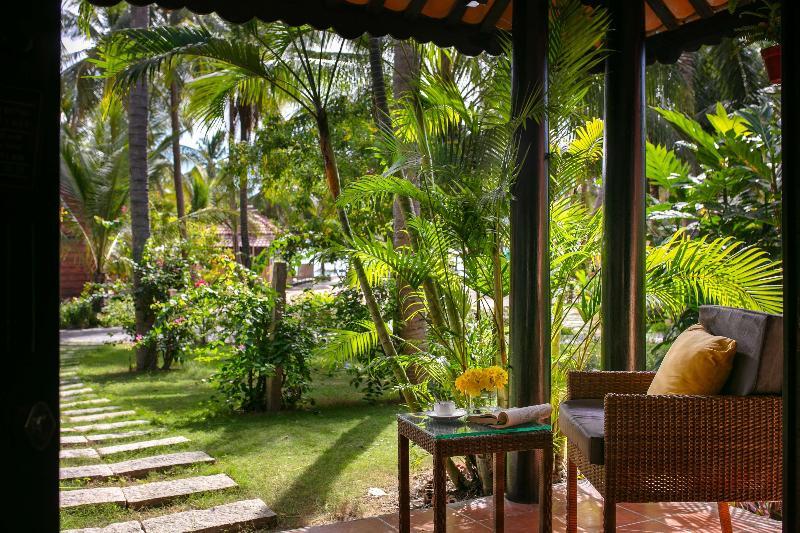 Sea Lion Beach Resort & Spa