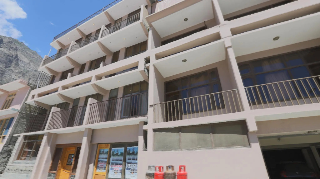 Al Barakaat Hotel