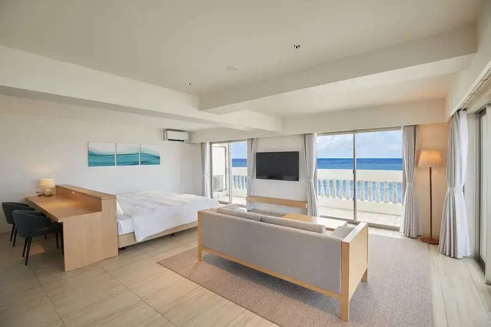 Standard Double room with balcony (twin beds)