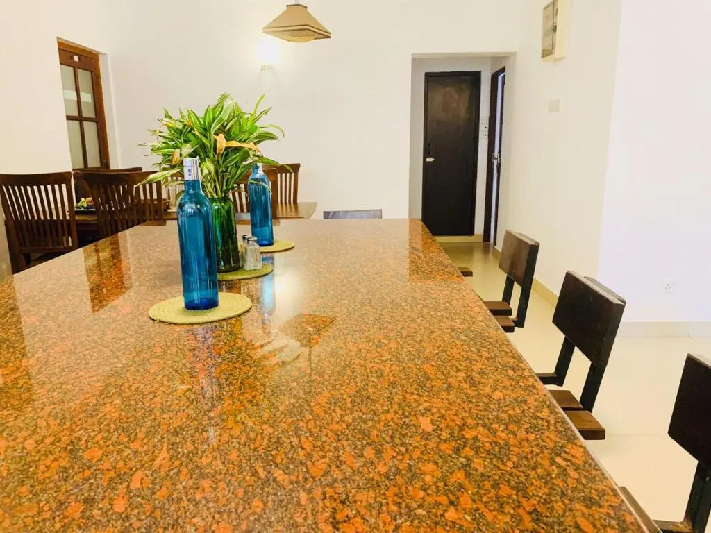 3 Bedrooms Apartment