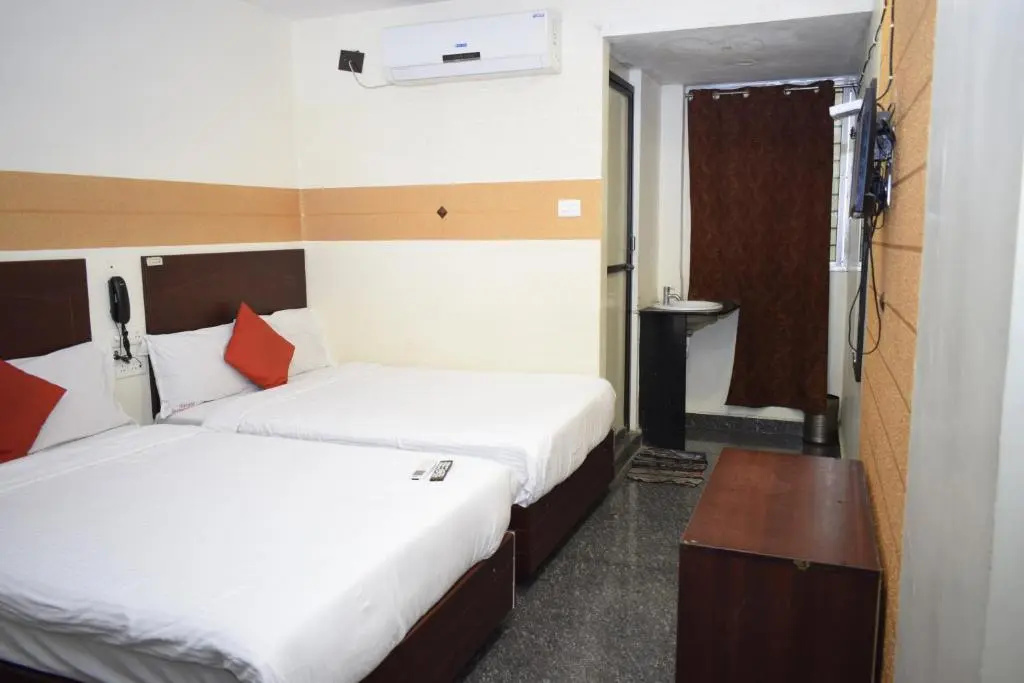 Hotel Boopathi - Chambres
