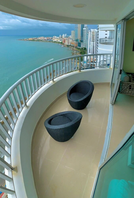 2P1-32 Apartamento De 2 Alcobas F. Mar