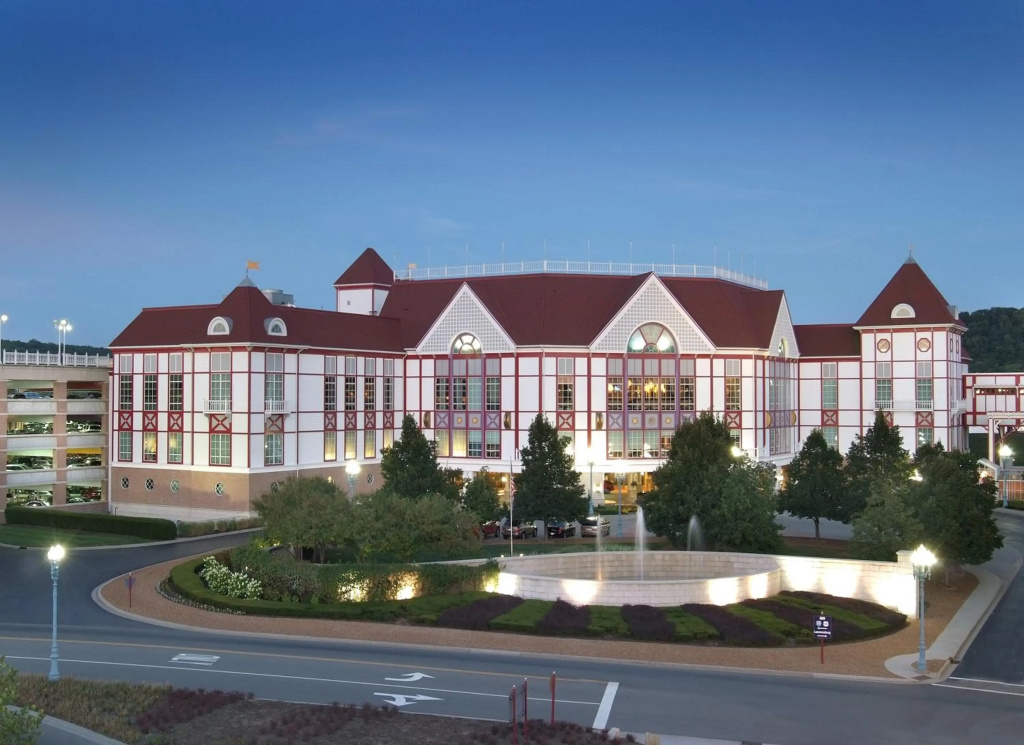Hollywood Casino & Hotel