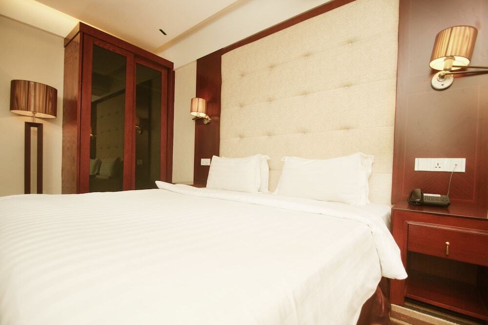 Celyn City Hotel