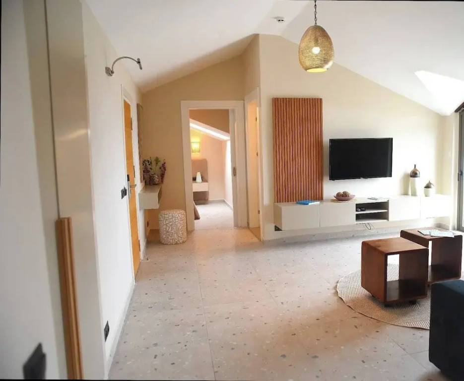 1 Bedroom Deluxe Suite with sea view
