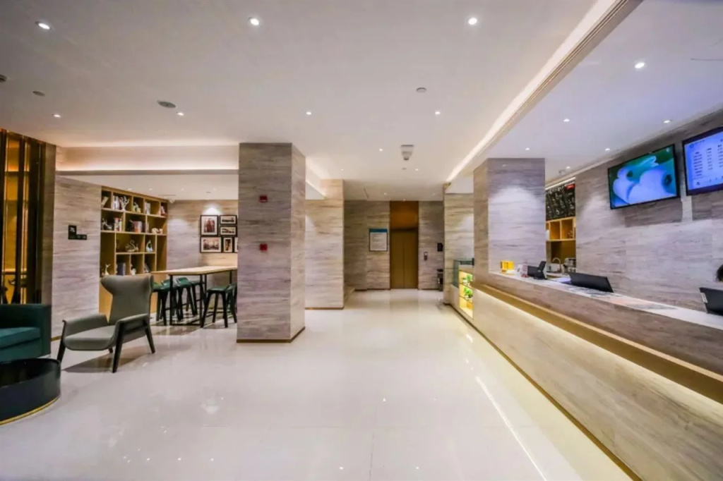 Lobby & Reception