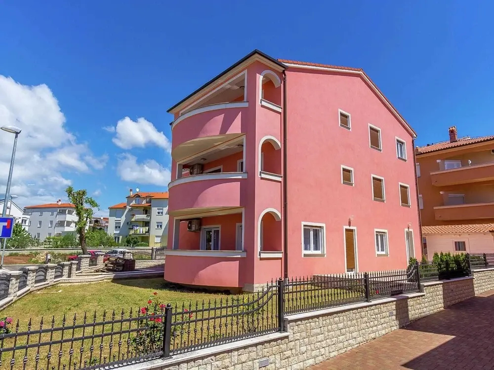 Apartment in Medulin With Balconies