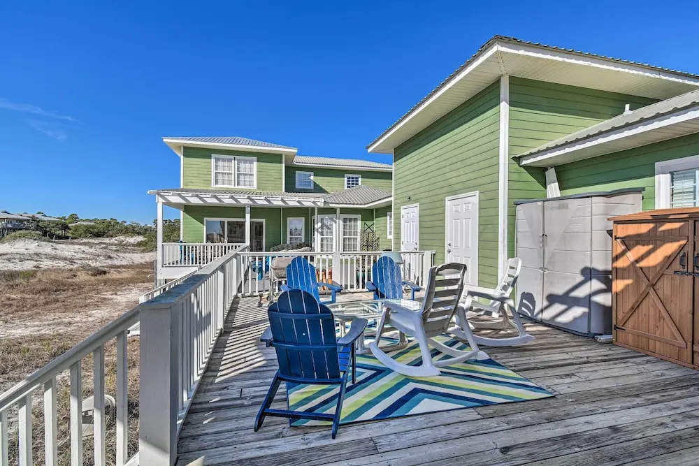 Pool Access & Steps to Beach: Coastal Getaway!