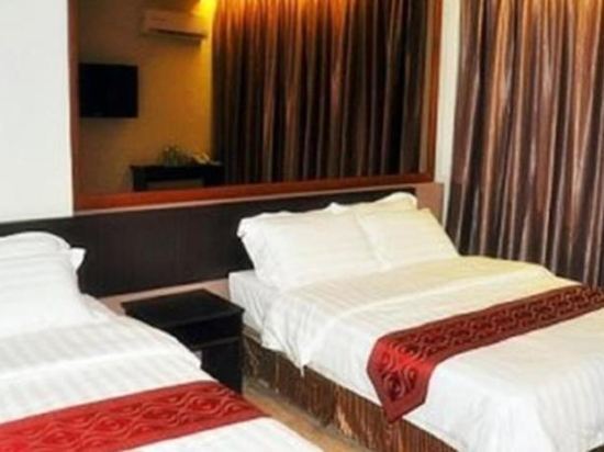 Goldenhill Hotel