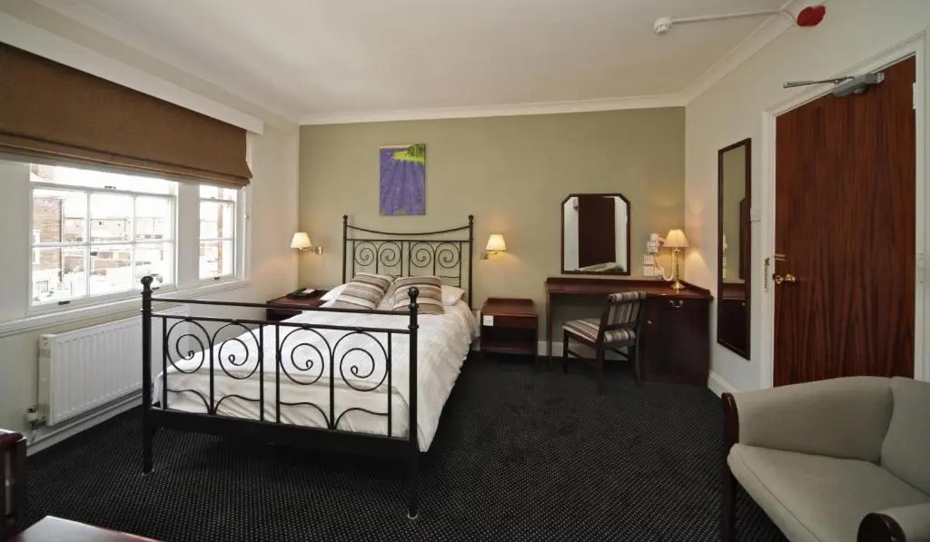 The Broadway Hotel - Chambres