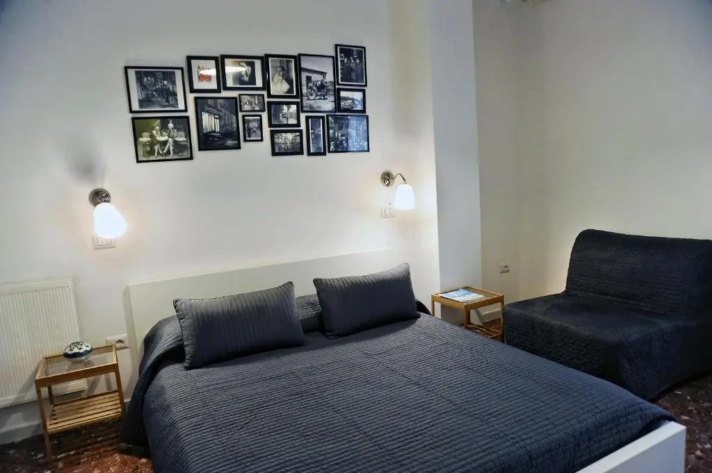 Economy room