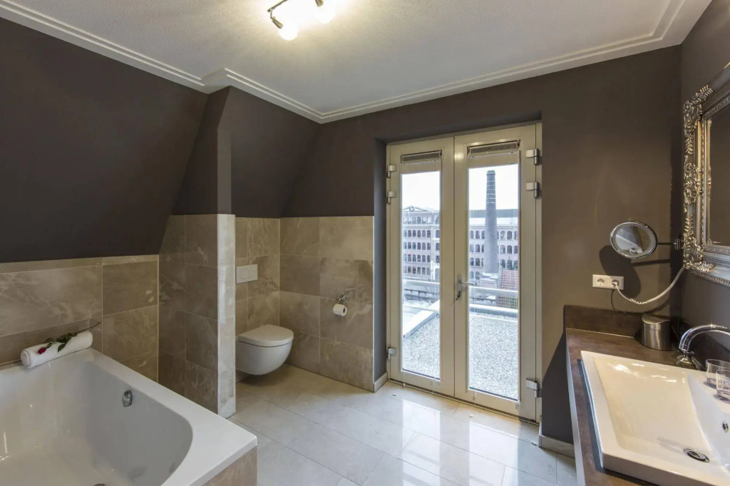 Luxury Suites Amsterdam - Member of Warwick Hotels
