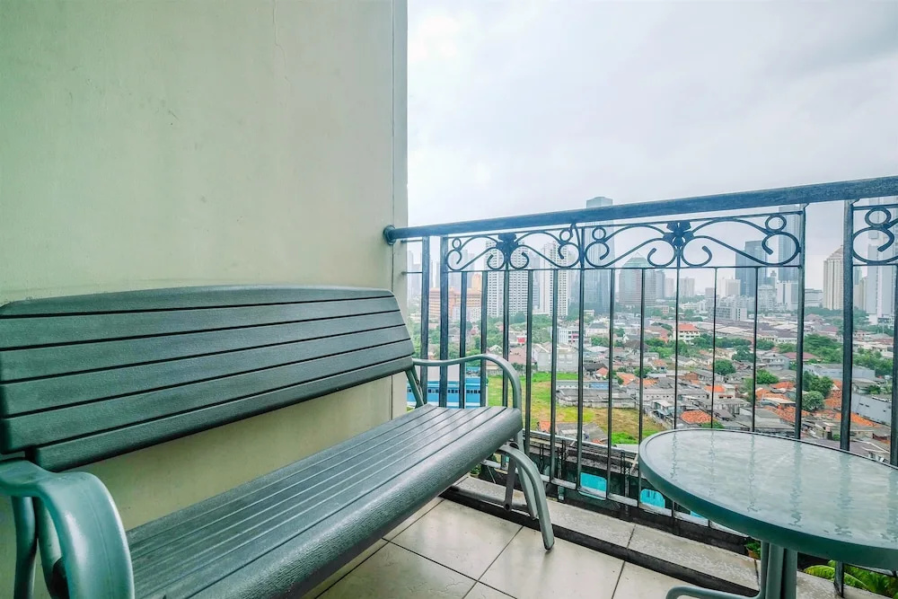 Exclusive with City View 3BR Apartment Bellagio Residence
