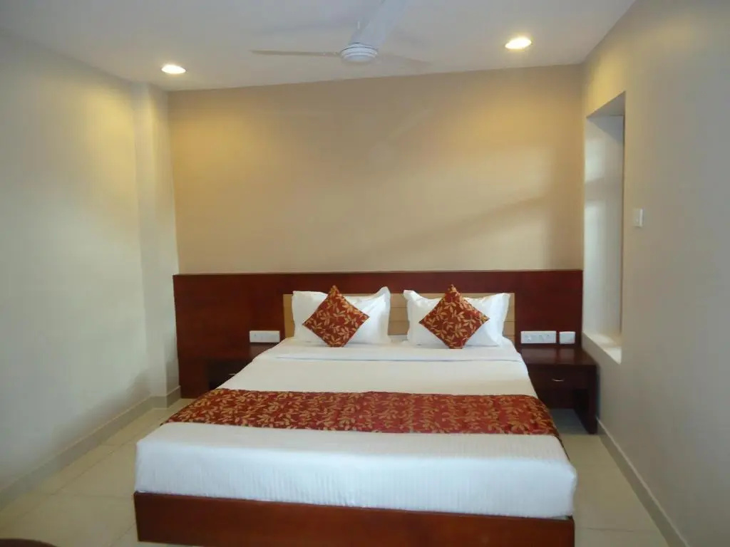 Standard Double room (full double bed)
