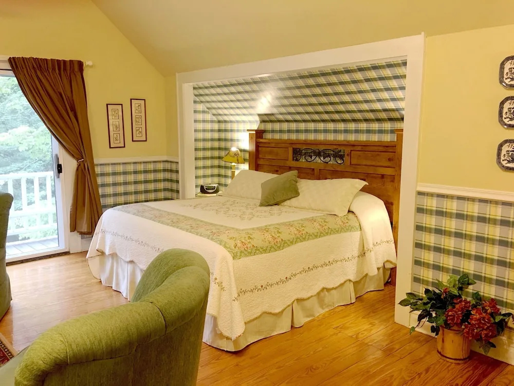 Suite with balcony