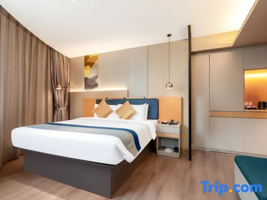 Business Double room (full double bed)