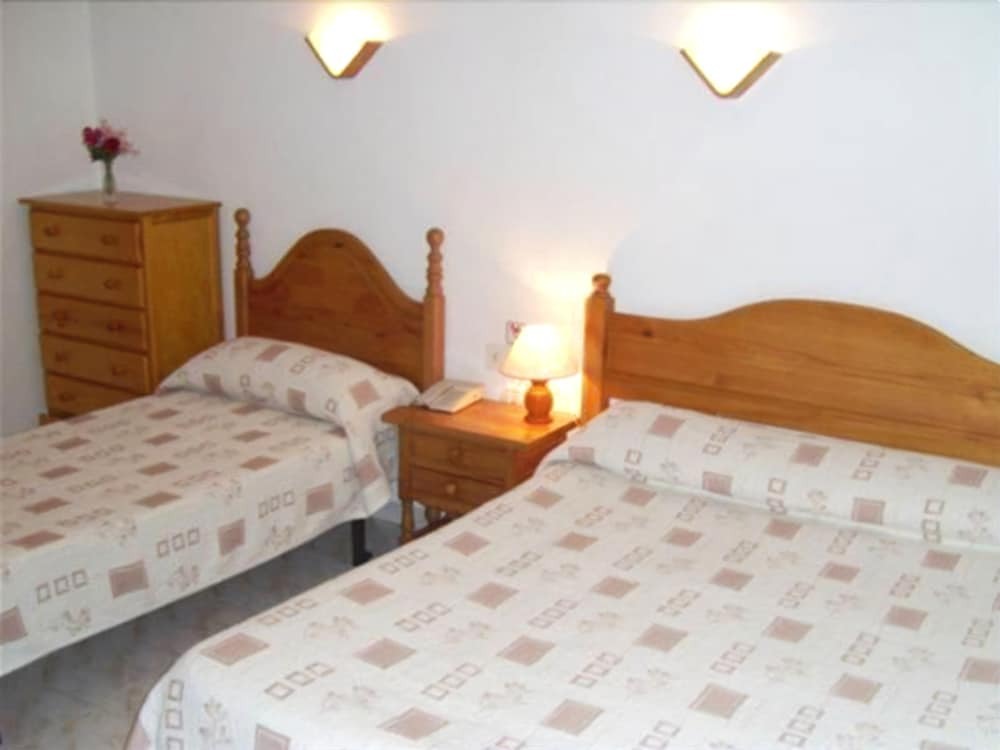 Hostal Sa Rota by null