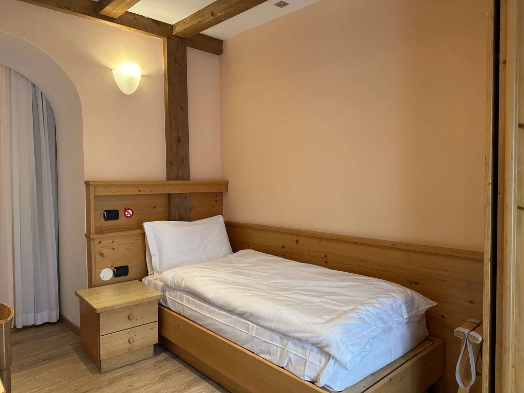 Standard Double room with balcony and with mountain view (twin beds)