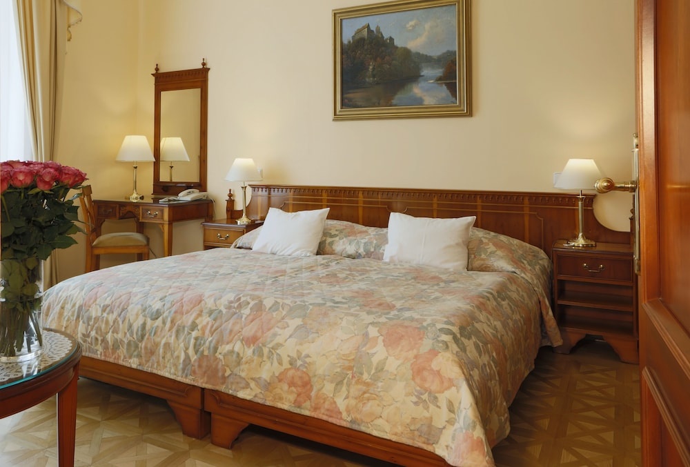 Standard Double Suite (full double bed) (king size bed)