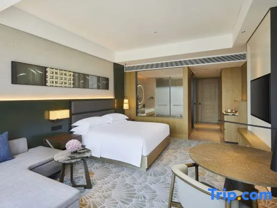 Номер Deluxe в DoubleTree by Hilton Ya'An