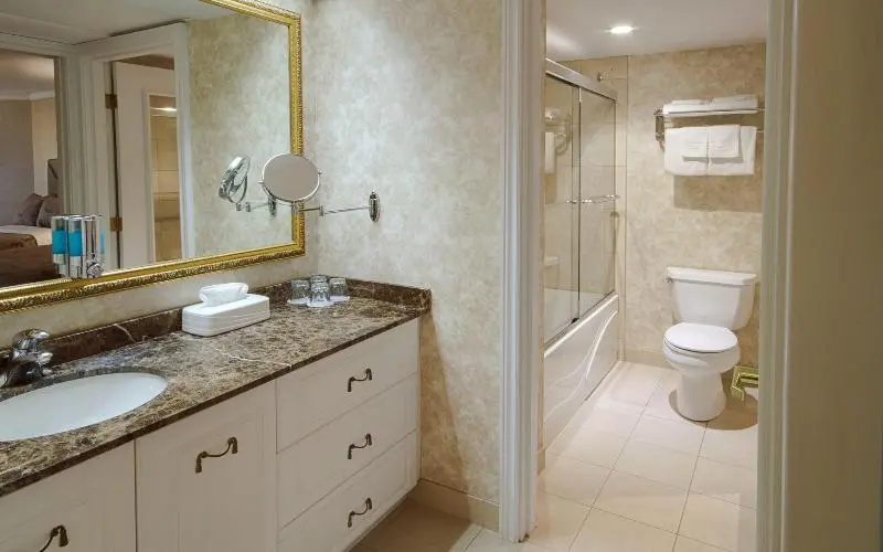 Quadruple Suite with balcony and with garden view