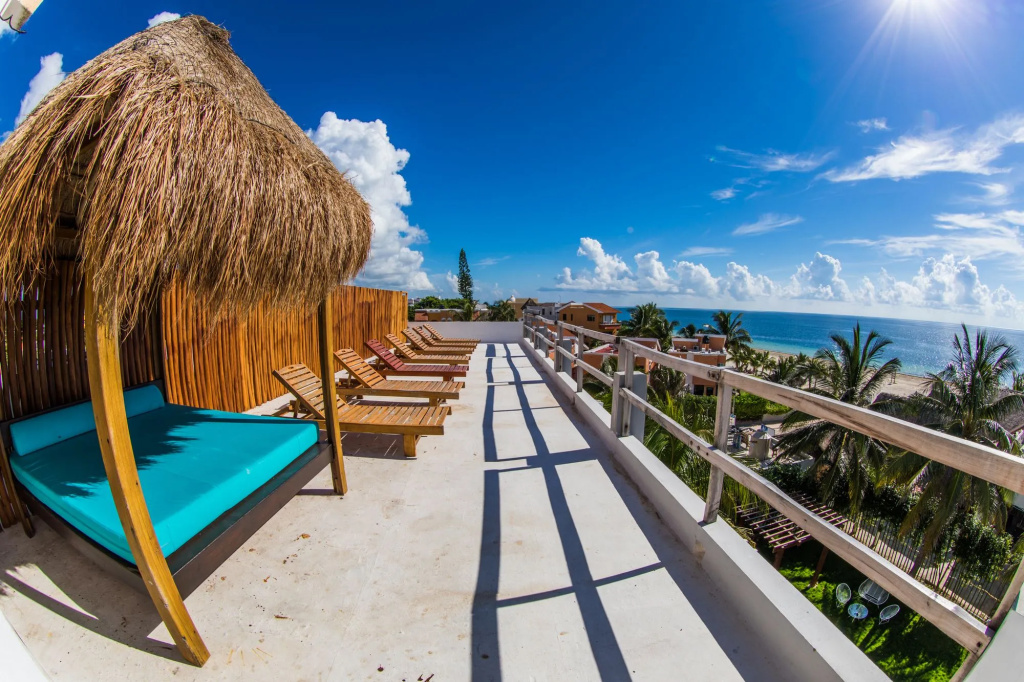 Beach & Waterfront
