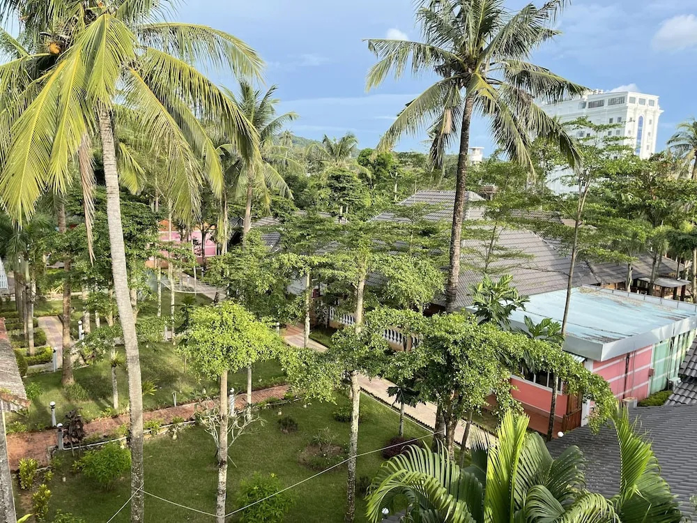 Deluxe room with garden view