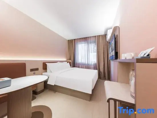 Business Double room (full double bed)