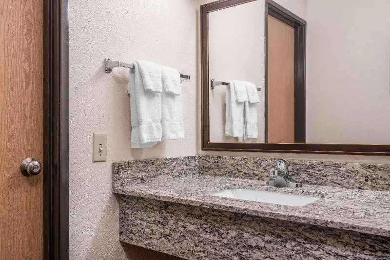 AmericInn by Wyndham Worthington - Chambres
