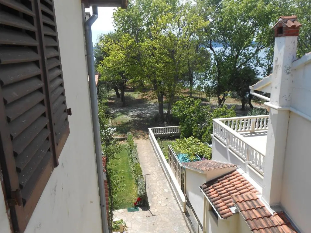 Balcony & Terrace