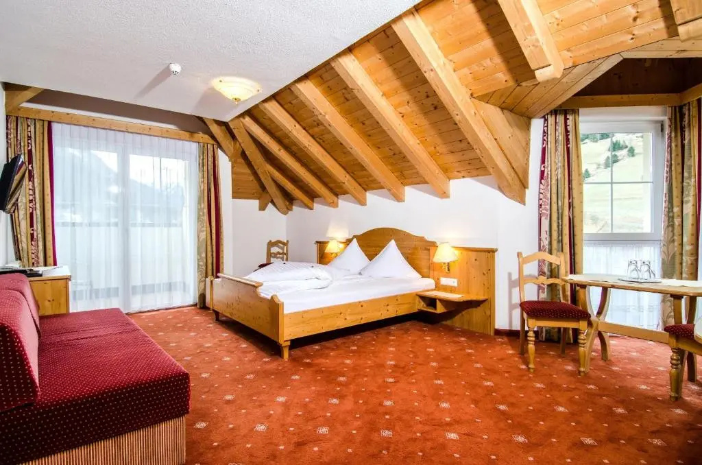 Comfort room