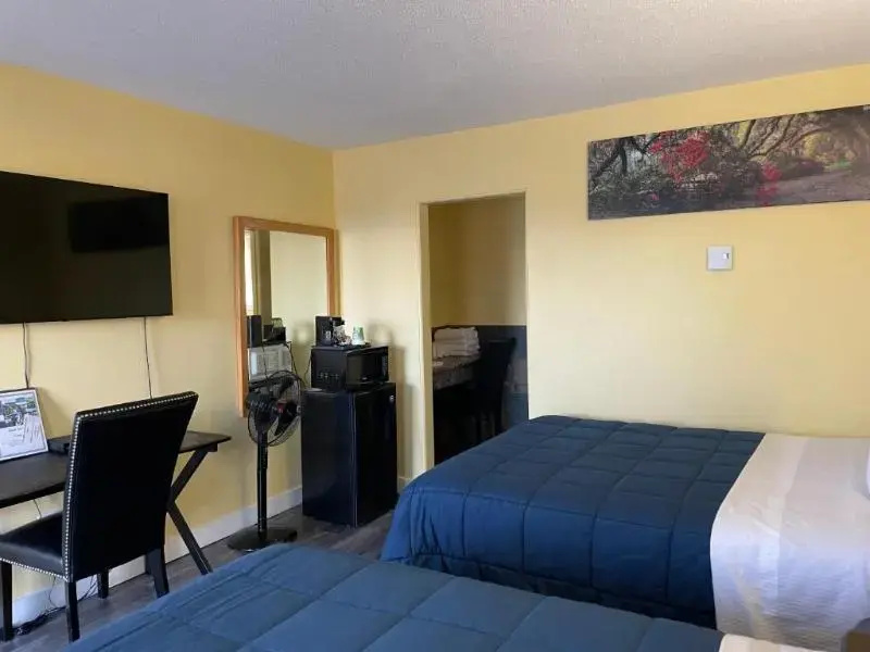Quadruple Suite