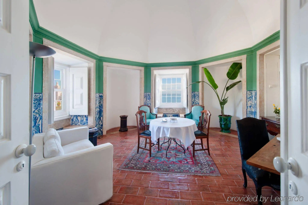 Palacio Belmonte, Lisbon — 2