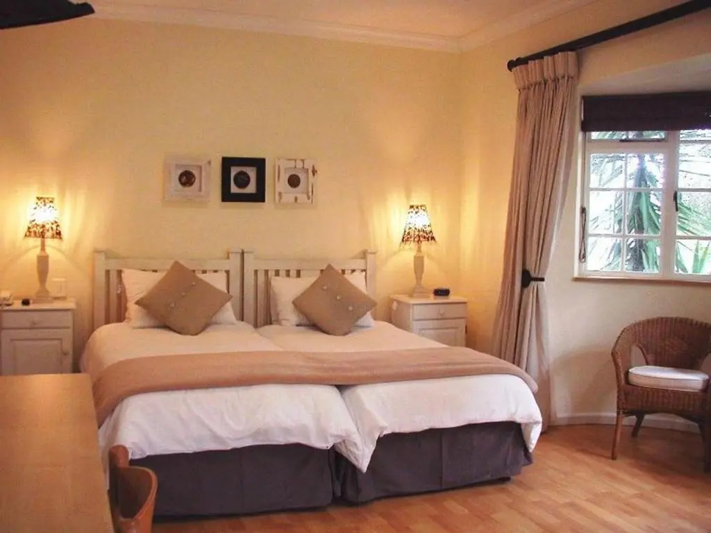 Standard Double room with garden view (twin beds)