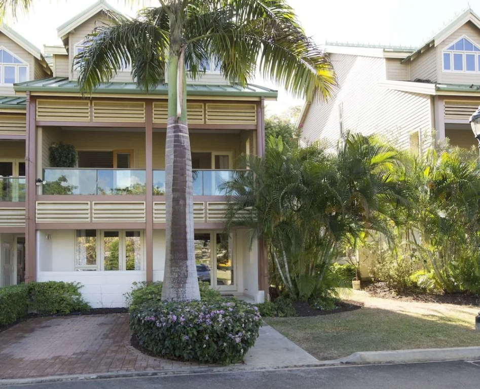 Barefoot Luxury - Pool & Walk To Holetown Beach