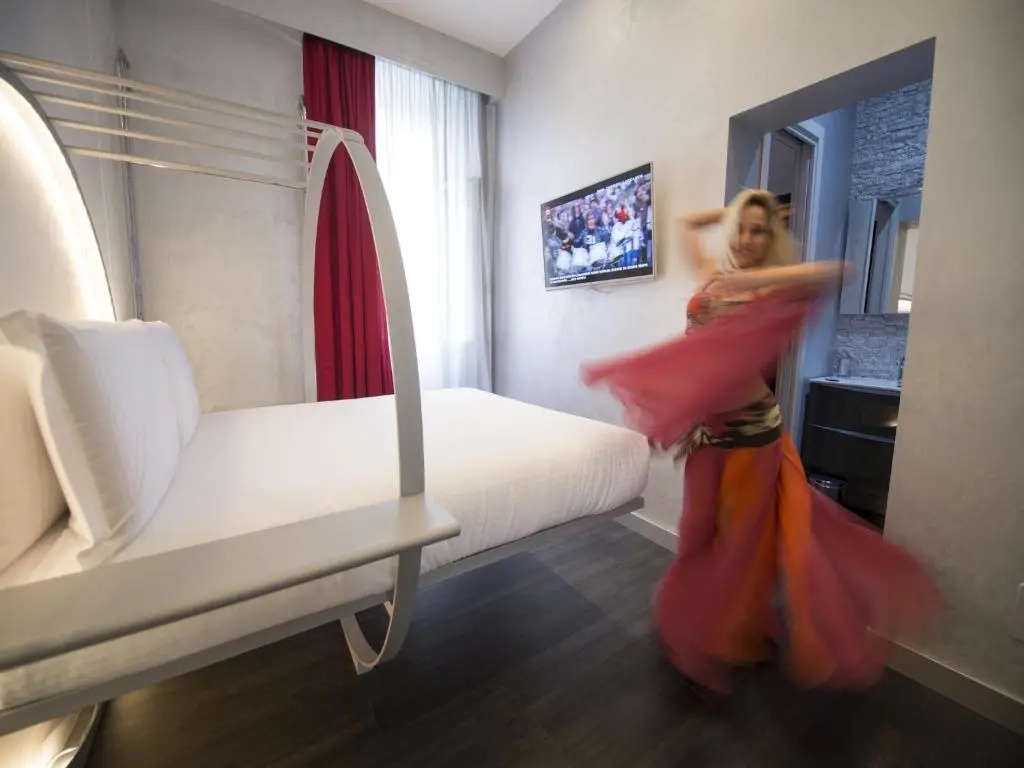 Economy room