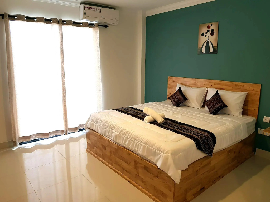 Deluxe Double room with balcony (full double bed)
